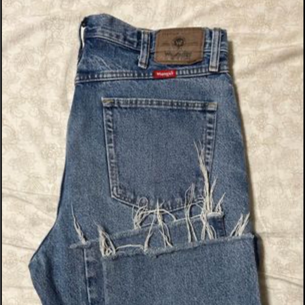 Wrangle Wedgie Cut Raw hemmed Jeans